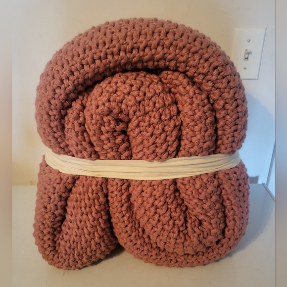 Casaluna Bedding Queen Chunky Hand Knit Throw Rose Poshmark